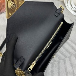 Qualità Specchio Replica Imitazione Borsa a tracolla in saffiano Prada Nera Riproduzione Fedele Imitazione Borsa a tracolla in saffiano Prada Nera imitazioni