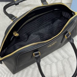 Qualità Specchio Replica Borsa Prada Media Saffiano 1BG537 Nera Riproduzione Fedele Borsa Prada Media Saffiano 1BG537 Nera imitazioni