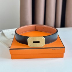 Qualità Specchio Replica Hermes Neo Cintura Reversibile 32MM Clemence Marrone/Nero Riproduzione Fedele Hermes Neo Cintura Reversibile 32MM Clemence Marrone/Nero imitazioni