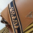 Imitazione Borsa Replica 1:1 a tracolla piccola Prada Flap Granata Marrone