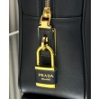 Imitazione Borsa grande Prada Re-Nylon con manico superiore e lucchetto 1BB131 Nero