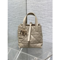 Imitazione Borsa tote verticale Dior piccola/media Dior Toujours albicocca