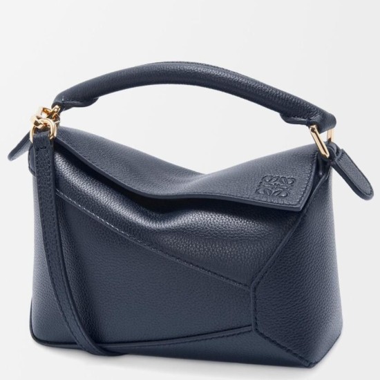 Qualità Specchio Replica Borsa Loewe Puzzle Mini Pelle di vitello granulata blu navy Riproduzione Fedele Borsa Loewe Puzzle Mini Pelle di vitello granulata blu navy imitazioni
