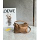 Qualità Specchio Replica Loewe Puzzle Mini Bag Pelle di vitello granulata toffee Riproduzione Fedele Loewe Puzzle Mini Bag Pelle di vitello granulata toffee imitazioni