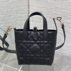 Qualità Specchio Replica Borsa tote verticale Dior piccola/media Dior Toujours nera Riproduzione Fedele Borsa tote verticale Dior piccola/media Dior Toujours nera imitazioni