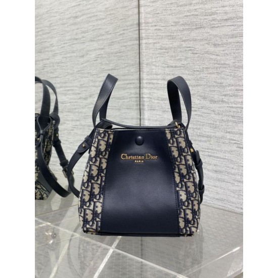 Borse Replica a secchiello Dior Signature piccola/media replica Dior Oblique Jacquard blu