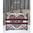 Borse Firmate Replica Dior Book Tote media Dior ricamata con il motivo multicolore M1286 Rosso di Pietro Ruffo Imitazioni
