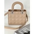 Bora Pari all'originale replica Dior Classic Lady piccola Dior My ABCDior beige Imitazioni