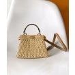 Bora Pari all'originale replica Fendi Peekaboo Sabbia in Pelle e Fibre Intrecciate 8BN335 Albicocca Imitazioni