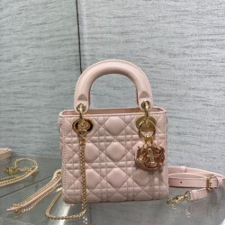 Qualità Specchio Replica Borsa Dior Lady Dior Mini con Catena e Charms in Resina Rosa Imitazioni Riproduzione Fedele Borsa Dior Lady Dior Mini con Catena e Charms in Resina Rosa Imitazioni imitazioni