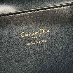 Qualità Specchio Replica Borse a secchiello Dior Caro piccola Dior M3372 Nero Riproduzione Fedele Replica Borse a secchiello Dior Caro piccola Dior M3372 Nero imitazioni