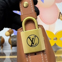 Qualità Specchio Replica Borse Imitazioni Louis Vuitton Low Key Cookie MM M14642 Marrone Imitazione Riproduzione Fedele Borse Imitazioni Louis Vuitton Low Key Cookie MM Replica M14642 Marrone Imitazione imitazioni