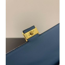 Portafoglio Baguette Fendi con catena replica Fendi 8M0498 Blu
