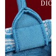 Replica Borsa Dior Book Tote media Dior M1286 ricamata con il motivo celeste D-Butterfly Paisley blu/bianco