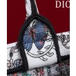 Replica Borsa Dior Book Tote Media Dior M1286 ricamata con Pietro Ruffo Bianco