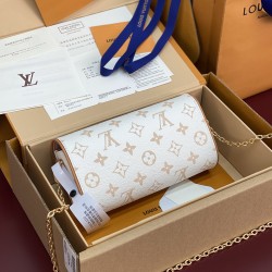 Qualità Specchio Replica Borse Louis Vuitton Pochette Camille M26583 Riproduzione Fedele Borse Replica Louis Vuitton Pochette Camille M26583 imitazioni