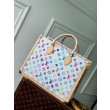 Borsa LV LV x TM OnTheGo MM in tela Monogram Multicolore M13079