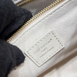 Qualità Specchio Replica Borse Louis Vuitton Onthego PM m25770 Crema Riproduzione Fedele Borse Replica Louis Vuitton Onthego PM m25770 Crema imitazioni