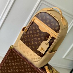 Qualità Specchio Replica Zaino Louis Vuitton Outdoor in pelle martellata M12624 Riproduzione Fedele Zaino Louis Vuitton Outdoor in pelle martellata M12624 imitazioni