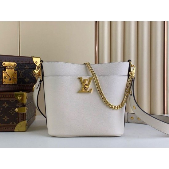 Qualità Specchio Replica Imitazioni borse griffate Louis Vuitton Lock and Walk in pelle martellata bianca M24638 Riproduzione Fedele Imitazioni borse griffate Louis Vuitton Lock and Walk in pelle martellata bianca M24638 imitazioni