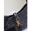 Mini borsa hobo Saint Laurent Le 5 À 7 in rafia nera