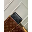 Portafoglio LV Metis con catena in pelle M82637