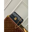 Portafoglio LV Metis con catena in pelle M82637