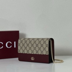 Replica Qualità superiore replica imitazione Portafoglio Gucci GG Marmont con catena 497985 Rosso Imitazioni Replica qualità specchio Qualità superiore replica imitazione Portafoglio Gucci GG Marmont con catena 497985 Rosso