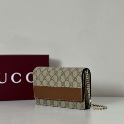 Replica Qualità superiore replica Dettagli perfetti Emblema Gucci GG Portafoglio con catena 838151 Marrone Imitazioni Replica qualità specchio Qualità superiore replica Dettagli perfetti Emblema Gucci GG Portafoglio con catena 838151 Marrone