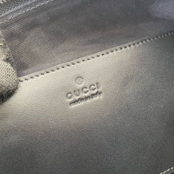 Borsa a tracolla piccola Gucci GG Monogram 792082 Nero