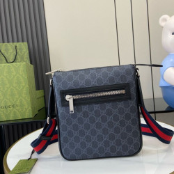 Borsa a tracolla piccola Gucci GG Monogram 792082 Nero