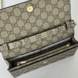 Qualità superiore replica Dettagli perfetti Emblema Gucci GG Portafoglio con catena 838151 Marrone