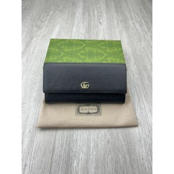 Portafoglio continentale Gucci GG Marmont bicolore 456116 Nero
