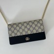 Portafoglio Gucci GG Marmont con catena 497985 Nero