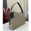 Borse Firmate Replica a tracolla media Gucci serie GG Emblem 815216 Nera