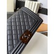 Borsa Replica 1:1 Chanel Boy Flap A67086 Pelle di vitello granata finiture nere
