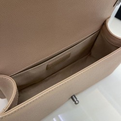Borse Replica Alta Qualità Chanel Boy Flap Classic A67086 Pelle di vitello granata hardware oro/argento albicocca