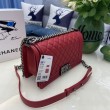 Borsa Chanel Boy Flap Classic A67086 Pelle di vitello granata hardware oro/argento rossa
