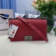 Borsa Chanel Boy Flap Classic A67086 Pelle di vitello granata hardware oro/argento rossa