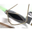 Borsa hobo Chanel 25S AS5528 Metallo dorato Nero