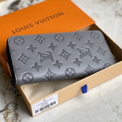 Alta gamma replica LV Zippy Portafoglio Vertical Monogram Shadow M81384 Replica qualità specchio Replica Perfette Alta gamma replica LV Zippy Portafoglio Vertical Monogram Shadow M81384 imitazioni