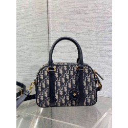 Replica Perfetta bowling media Dior D-Vibe Bowling Replica Perfetta media Jacquard blu obliquo
