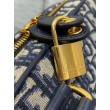 Replica Perfetta bowling media Dior D-Vibe Bowling Replica Perfetta media Jacquard blu obliquo