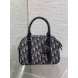 Replica Perfetta bowling media Dior D-Vibe Bowling Replica Perfetta media Jacquard blu obliquo