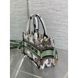 Borsa Dior Mini Book Tote con tracolla Ricamo Toile de Jouy Messico bianco