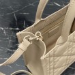 Borse Imitazioni Dior piccola book tote con tracolla Pelle di vitello macrocannage beige