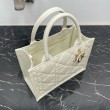 Borsa Dior piccola book tote con tracolla Pelle di vitello macrocannage bianca