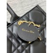Borse Replica tote Dior media a libro con tracolla Pelle di vitello macrocannage nera
