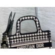 Borsa tote Dior Mini Book Micro ricamo pied de poule