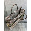 Borsa tote grande Dior Book Ricamo Dior 4 Saisons Automne Soleil